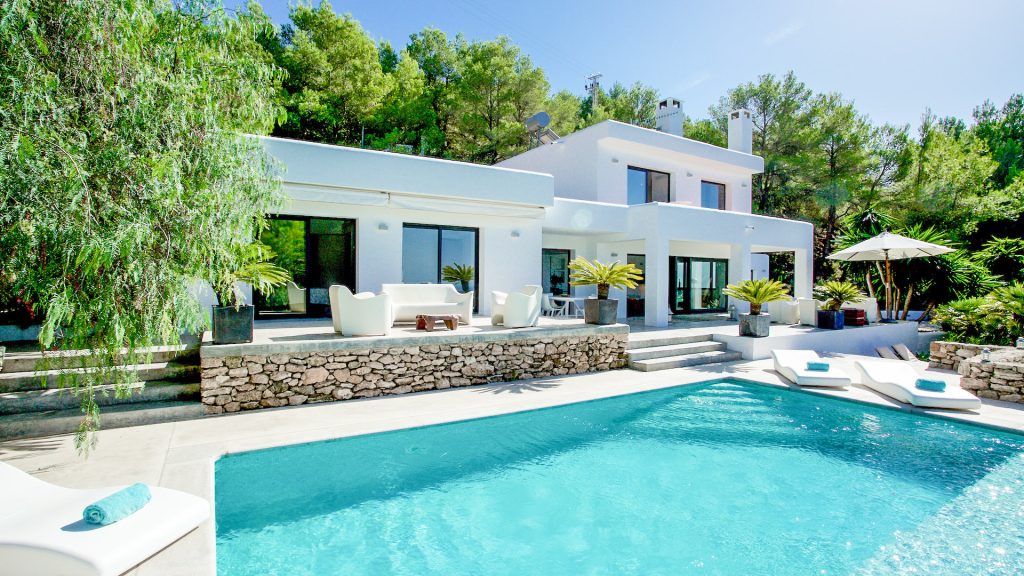 ibiza villa colombes 1703364596607ff1ae83a095.73731441.1920